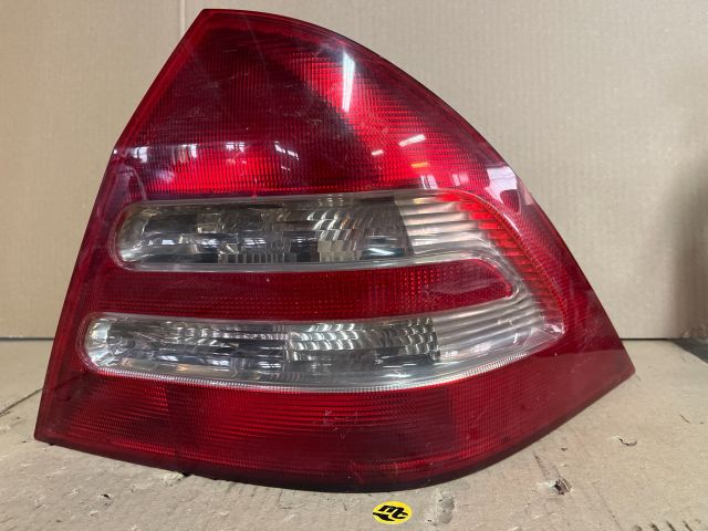 MERCEDES-BENZ C-CLASS_MC0175