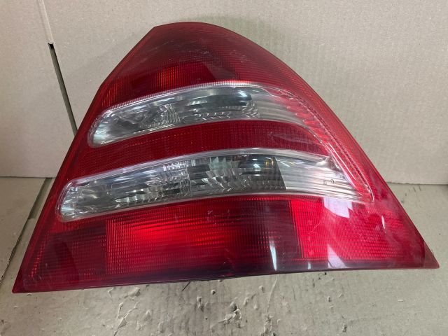 MERCEDES-BENZ C-CLASS_MC0175 - 3. kép